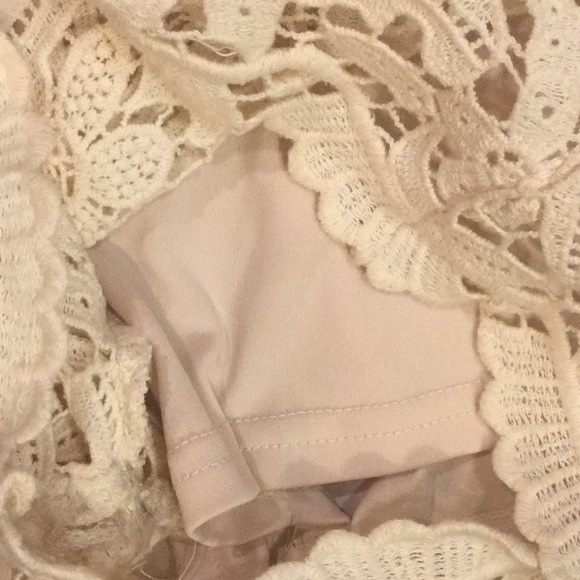 Adorable lace shorts with liner. - Picture 3 of 3